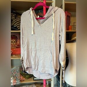 Market & Spruce Gray Oversized 3/4 Sleeve Hoodie